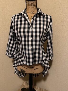 San Joy Black & White Gingham Button-Down Shirt
